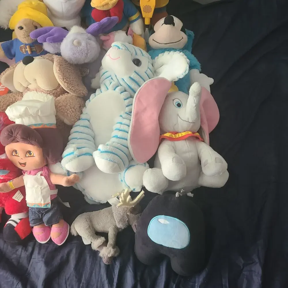 Plush lot of good brands